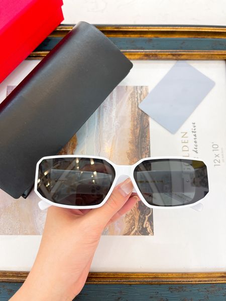 

men's sunglasses, women's circular retro classic fashion avant-garde style glasses, uv protection with box, White;black