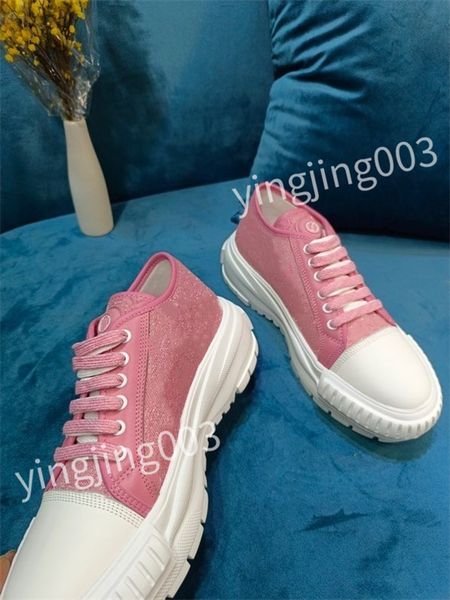 

2023 new luxury designer classics sneakers men women canvas lace up flat bottomed fashionable comfortable casual shoes, Black