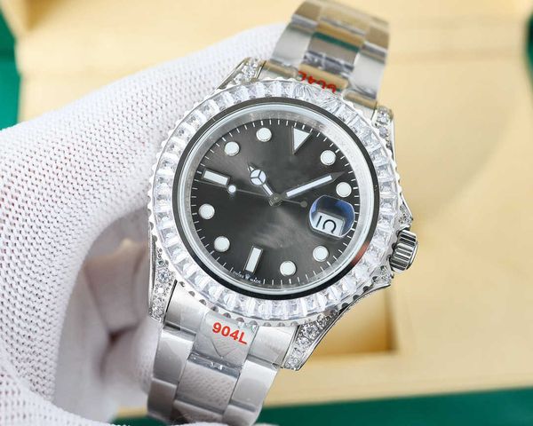 

luxurious yachtmaster watch for men with box automatic mechanical movement iced out bezel watches with dazzling diamond stainless steel stra, Slivery;brown