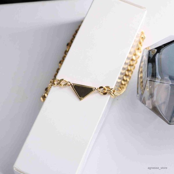 

pendant necklaces mens luxury designer necklace chain fashion jewelry black white pendant design party silver hip hop men necklaces names je