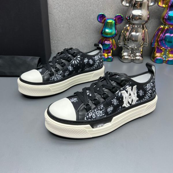

luxury skeleton blue, red, white, black and green couples leisure designer sneakers men and women skel low-cut shoes bone men's rubber