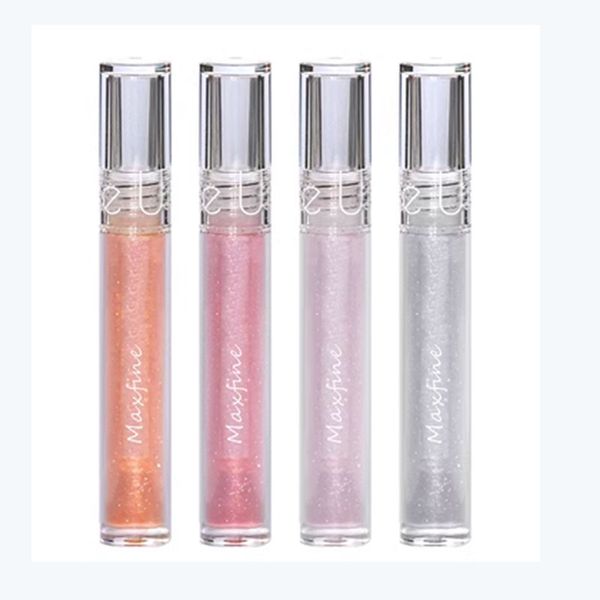 

lip balm moisturizes and removes dead skin to fade lip lines