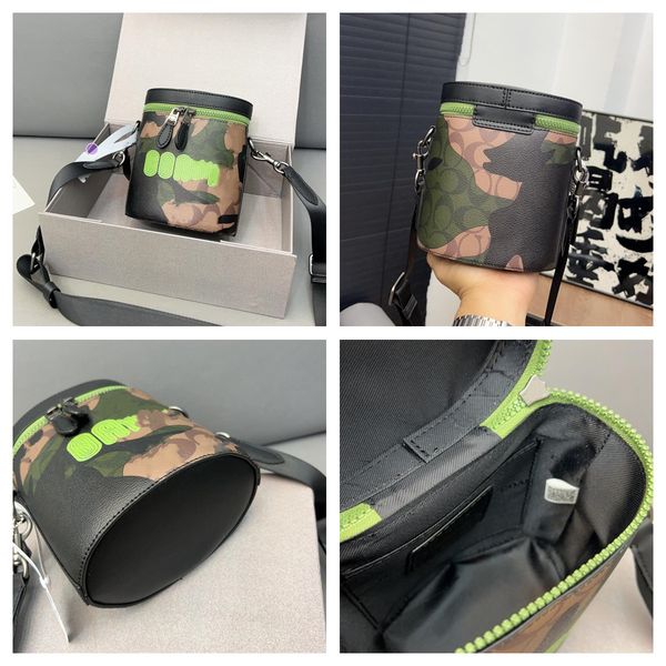 

mens shoulder sling bag designer coac barrel camouflage bucket mini bag crossbody messenger cellphone pouch satchel women man luxury coin wa