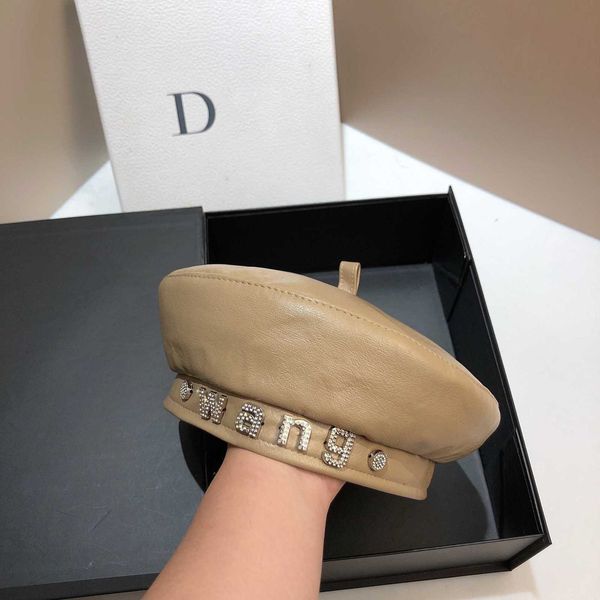 

dc4s fashion newsboy cap designer luxury beret wang leather beret spring and autumn new product simple letter flat hat korean outdoor artist, Blue;gray
