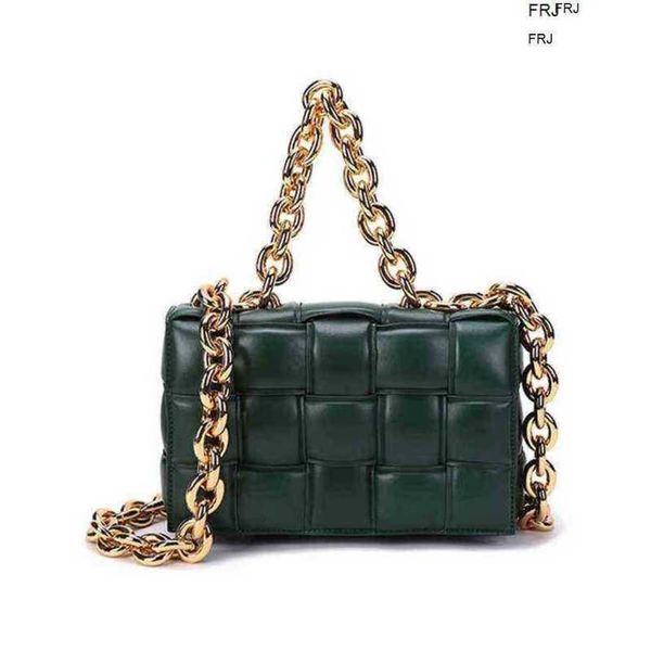 

designer bottegas bags venetas cassettes womens sheepskin woven handheld single shoulder messenger chain 631421 vbwz0 have logo frj p6an hav