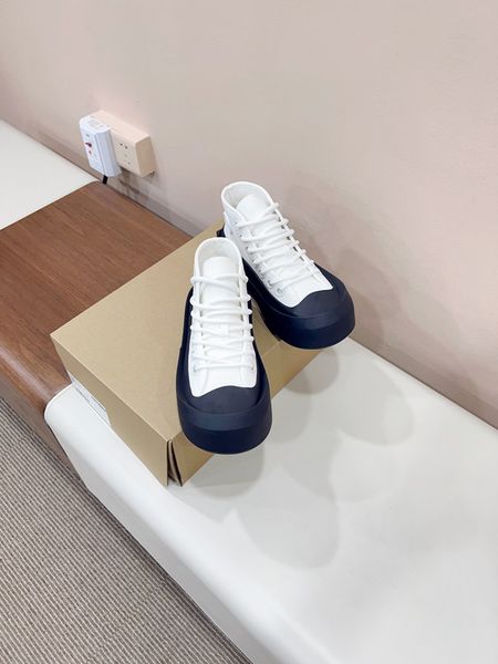

2023 the new casual shoes women designer travel leather lace-up sneaker fashion lady flat running trainers letters 0614, Black