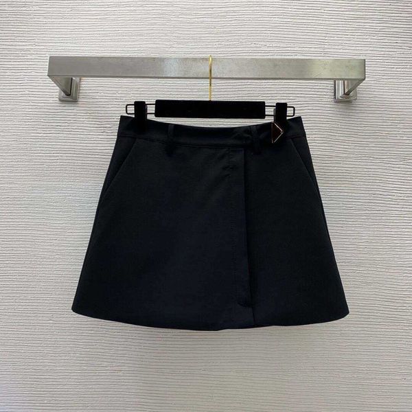 

23ss designer skirts women designer clothes spring and summer new inverted triangle metal logo waist button one-piece high waist thin a-line, Black