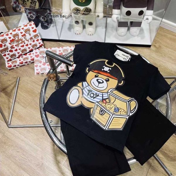 

kids clothes sets short sleeve tshirts shorts boys children bear british luxury brand summer loose t-shirts toddler youth t shirts pants gir, White