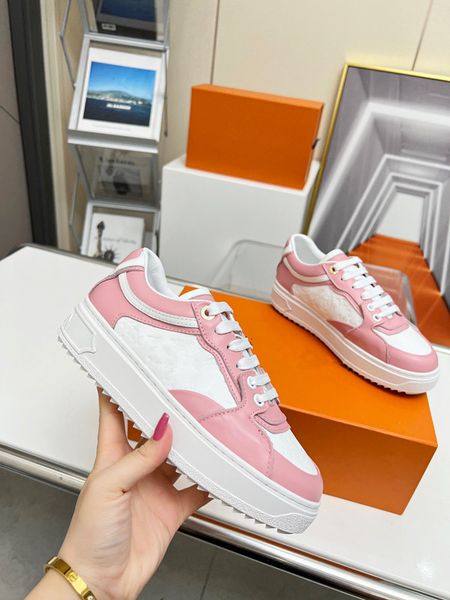 

2023 the new casual shoes women designer travel leather lace-up sneaker fashion lady flat running trainers letters woman shoe platform men 0, Black