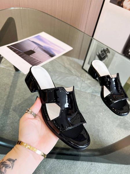

2023 classic sandals luis luxury designer leather vuttonity ladies sandals summer slide fashion casual women slippers l122, Black