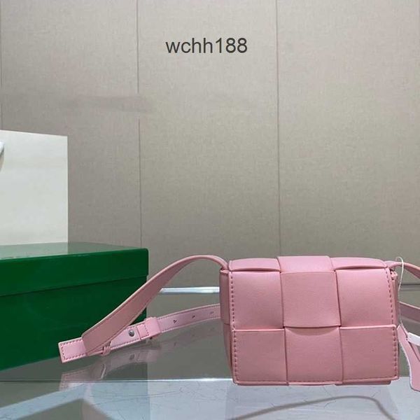 

pink women's venetas cassettes single designer bags small woven girl shoulder crossbody bag large capacity bottegas cartoon 2023 square