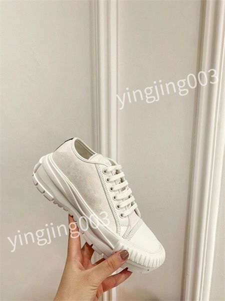 

2023 new women casual shoes designer sneakers lady lambskin calfskin white shoe retro style fashionable quality size 35-41, Black