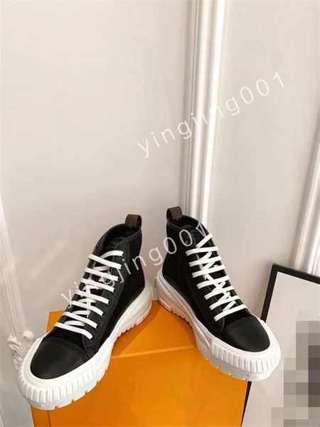 

2023 new r men women running sports shoes the white dunks low skate platform shoe trainers sneakers, Black