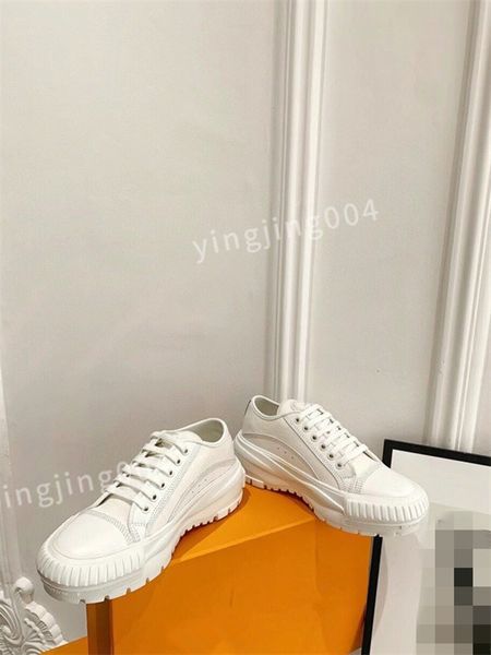

new luxurys designer sneakers timeout women casual shoes lady calfskin white pattern shoes retro styles classical quality, Black
