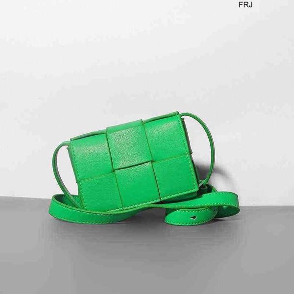 

designer bottegas bags venetas cassettes woven pillow bag mini 2023 new single shoulder messenger minority design real leather have logo frj