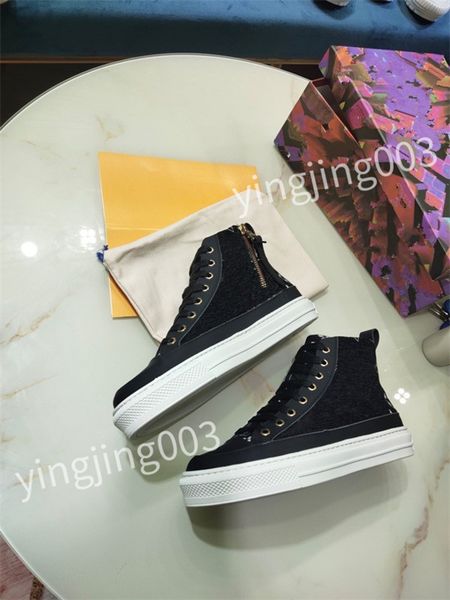 

2023 designer sneakers sneakers women casual shoes lady lambskin calfskin shoe retro style fashionable, Black