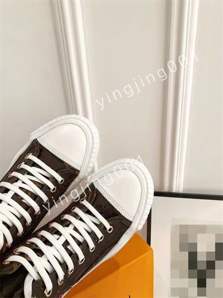 

2023 luxurys designer men women running sports shoes the white dunks low skate platform shoe trainers sneakers, Black