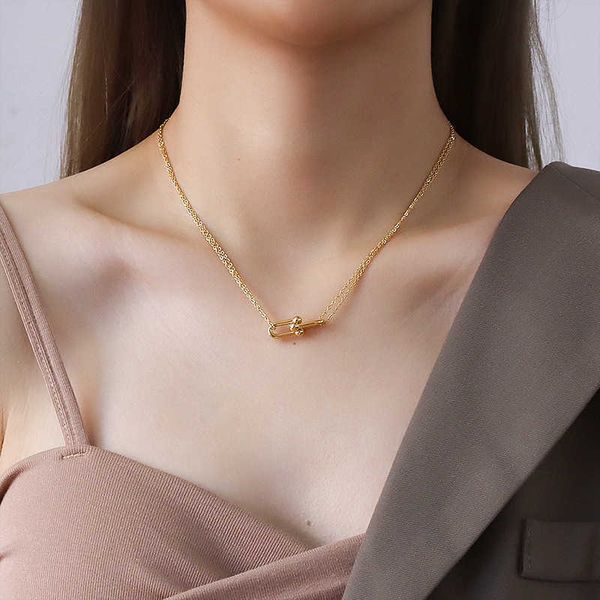 

pendant necklaces strands strings ins fashion niche design horseshoe buckle necklace women's clavicle chain titanium steel p742, Silver