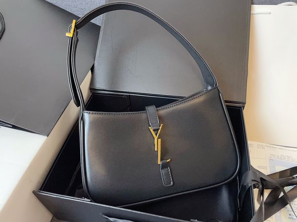 

croissant designer underarm bag leather bag women's shoulder bag buckle open and close design purse crossbody bag handbag treasure bag