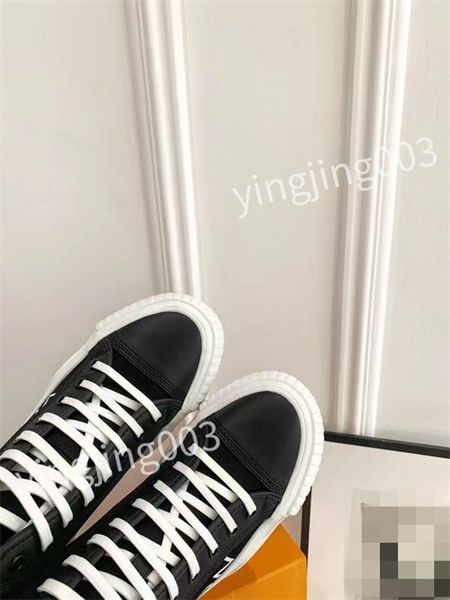 

2023 new luxury women casual shoes designer sneakers lady lambskin calfskin white shoe retro style fashionable quality size 35-41, Black