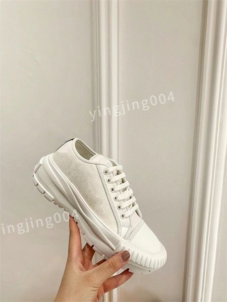 

2023 new luxurys designer sneakers timeout women casual shoes lady calfskin white pattern shoes retro styles classical quality, Black