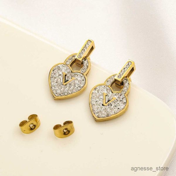 

stud designer heart stud earrings 2023 new gift earrings designer jewelry 18k gold charm earrings women's love spring jewelry r230619, Golden;silver