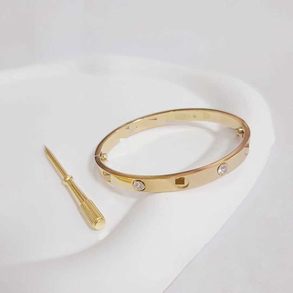 

designer new 18k rose gold family bracelet female screwdriver colorless full diamond one nail couple titanium steel mixed batch, Black