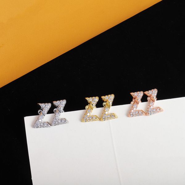 

fashion women diamond earrings 14k gold plated designer ear studs simple letter v earring crystal rhinestone earring wedding party jewelry, Golden;silver