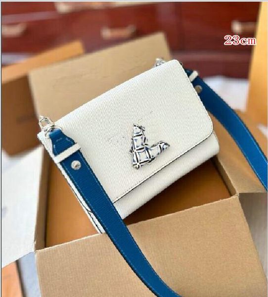 

designer shoulder bag classic women crossbody handbags luxury lady tote purse leather design lock female chain hand bags fashion woman cross