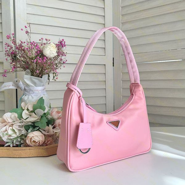 

ddesigner nylon triangle shoulder bags for woman cleo hobo mens womens luxury chain hobo wallet leather messenger bag white small shoulder b