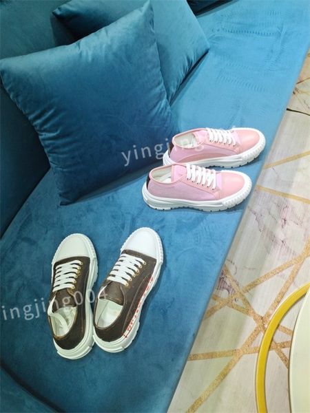 

luxury designer sneakers timeout women casual shoes lady calfskin white pattern shoes retro styles classical quality, Black