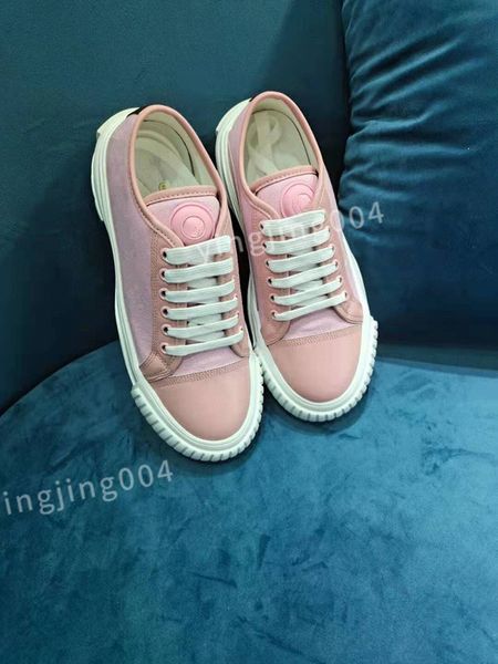 

2023 luxury designer sneakers timeout women casual shoes lady calfskin white pattern shoes retro styles classical quality, Black