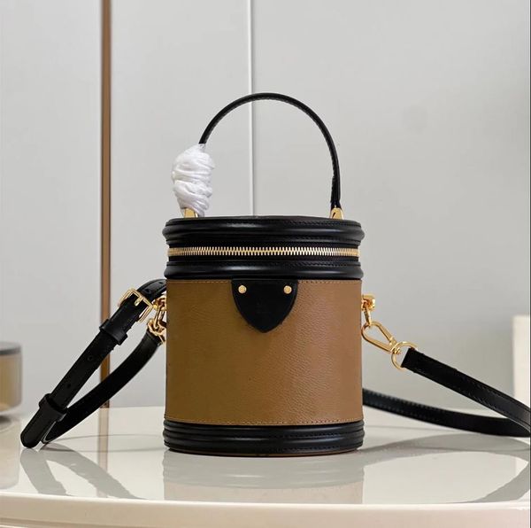 

designers bags cannes makeup case classic women crossbody luxury leather handbags 17cm cosmetic bags shoulder bag tote slady wallet purse m4