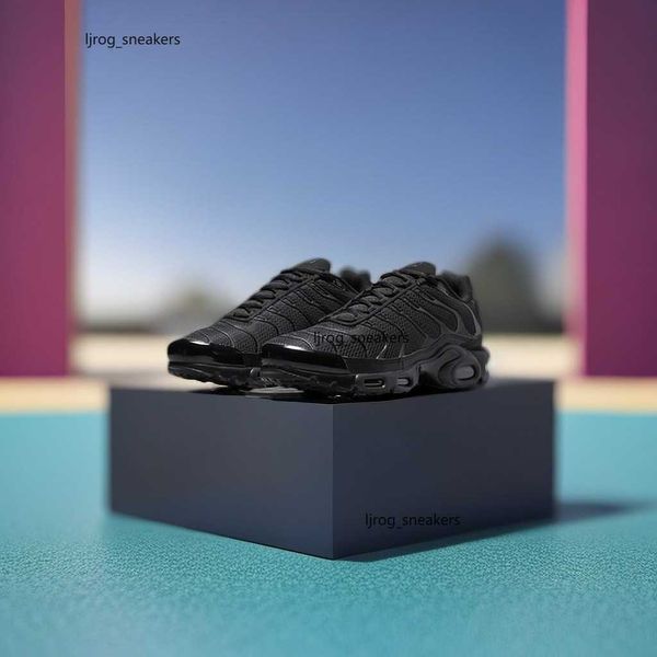 

running shoes atlanta rose unity tn plus 3 terrascape men women enfant noir blanche scarpe triple white black tns mens trainers des huarache