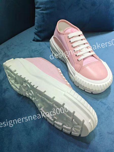 

2023 new luxury quality casual shoes hi low designer sneakers men women canvas lace up flat bottomed fashionable comfortable casual shoe, Black