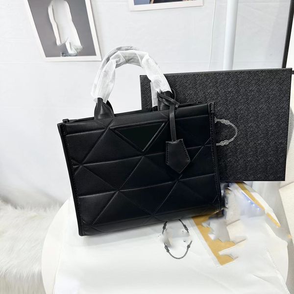 

pra designer tote bag luxurys handbags womens purses and handbags shoulder bag genuine leather material28*23*8cm