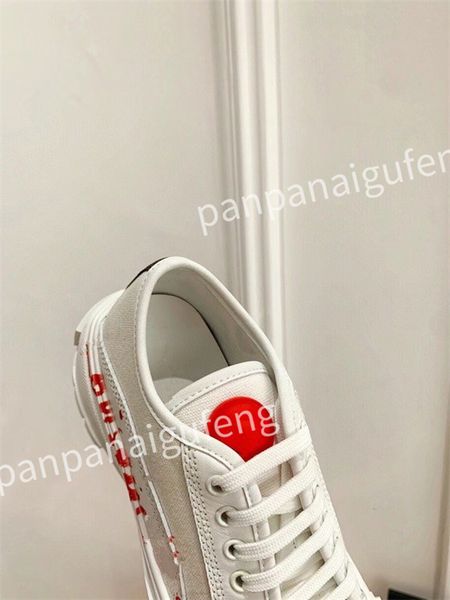 

2023 luxury designers shoes outdoor womens low high skateboard shoe knit black white casual sports joint sneakers
