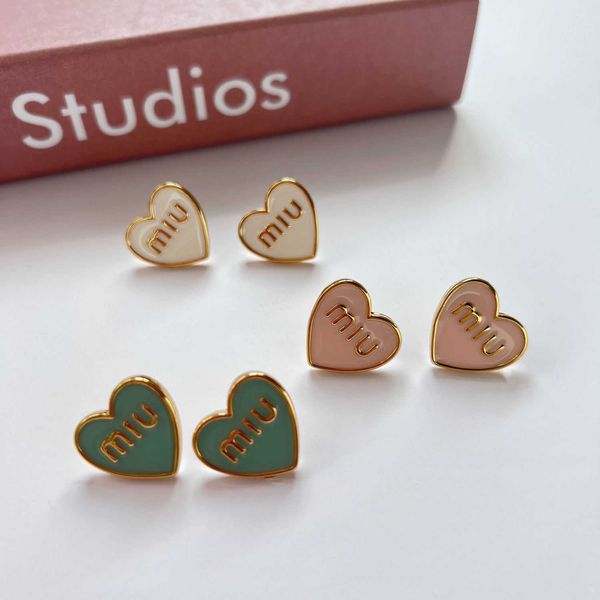 

new colorful love letter oil dropping earrings with fashionable edge for daily wearing ears unique design and simplicity, Golden