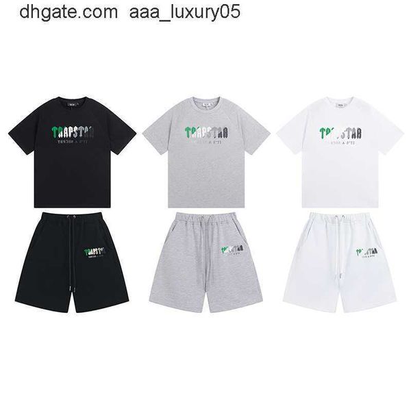 

designer fashion clothing tees tshirt trapstar green white towel embroidery fashion brand loose relaxed men's women's fashion shor, White;black