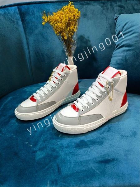 

2023 new luxurys fashion white black leather calfskin sneakers shoes comfort outdoor trainers womens and men casual walking size35-46