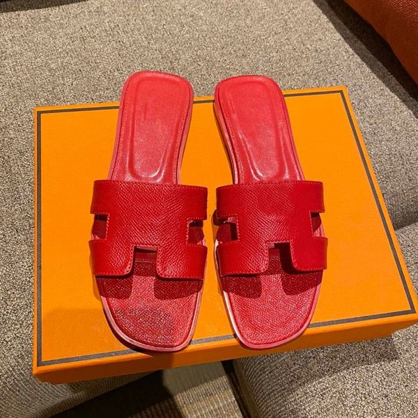 

fashionable leather slippers new summer womens sandals and slippers high-end luxury designer slider leisure tourism beach shoes womens shoes, Black
