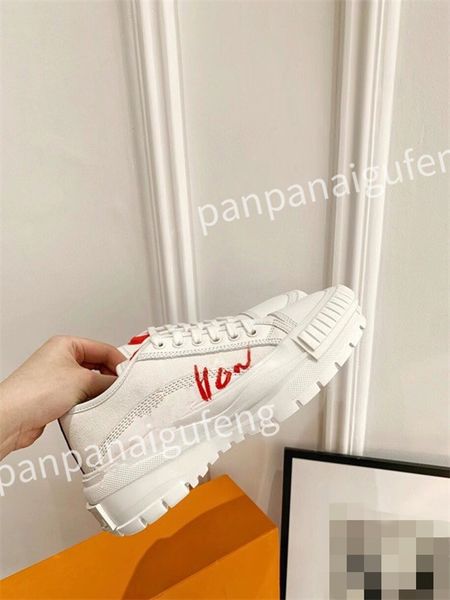 

2023 new luxury designers shoes outdoor womens low high skateboard shoe knit black white casual sports joint sneakers