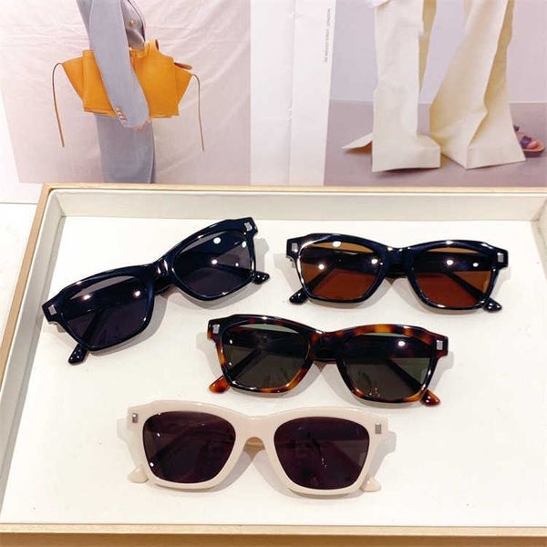 

22 new cl home triumphal arch square oval sunglasses (net red) same sunglasses 400581, White;black