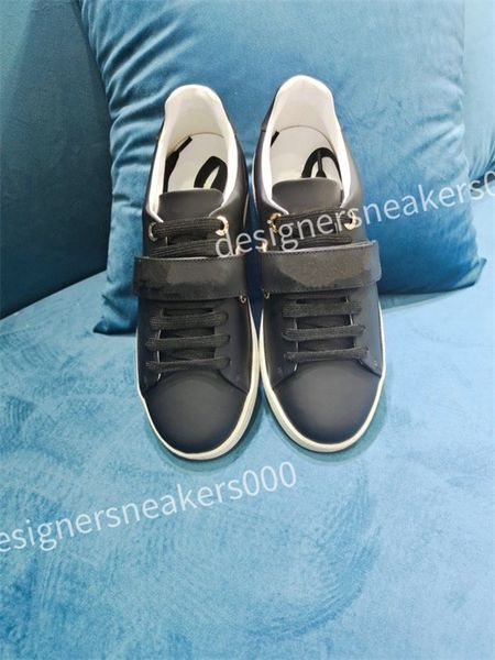 

2023 luxurys quality casual shoes hi low designer sneakers men women canvas lace up flat bottomed fashionable comfortable casual shoes, Black