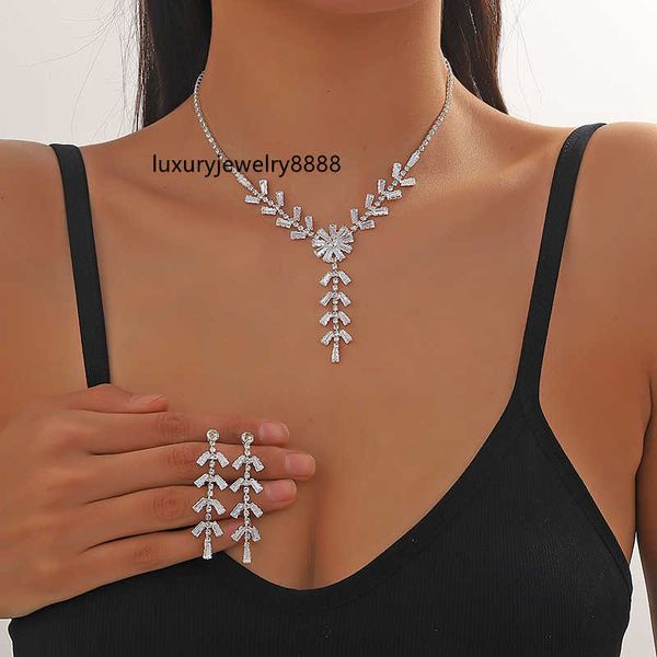 

super sparkling zircon water diamond flower necklace earring set silver fashion jewelry necklaces dress simple versatile collar chain