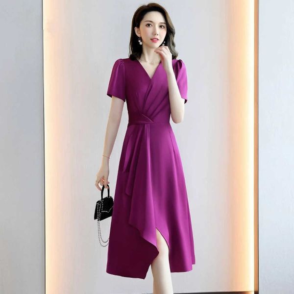 

summer dress women's 2023 new elegant fashionable style, slim fit, unique and beautiful v-neck dresses for women clubwear, White;black