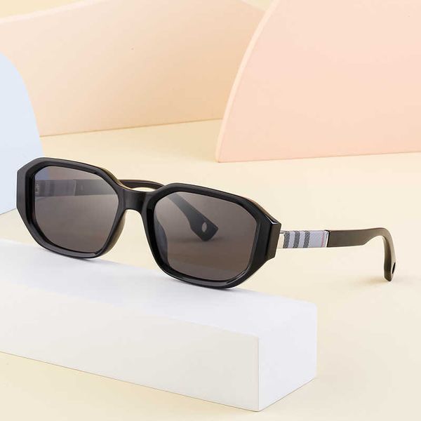 

fashionable box sunglasses for women with personalized stripes sunglasses for men new 2023, White;black