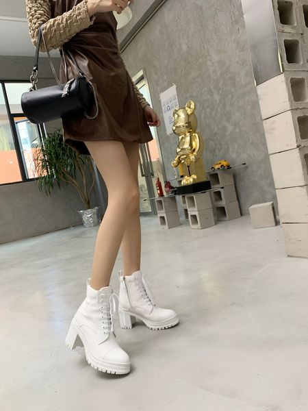 

winter woman ankle boots brand designer boots martin boot kelly buckle funk ankles bootie cowskin thick soles chunky heel black 0706