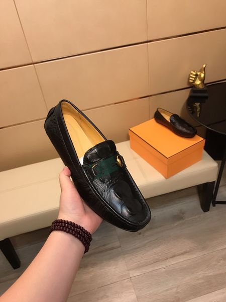 

designer luxury sneakers men and women high shoes retro camouflage graffiti leather casual shoes inner lock shoes 35-45rd0019, Black