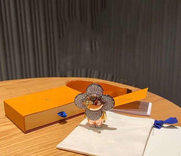 

high qualtiy alloy keychain holder brand porte clef gift men womens man car bag key chain with box6674930, Silver